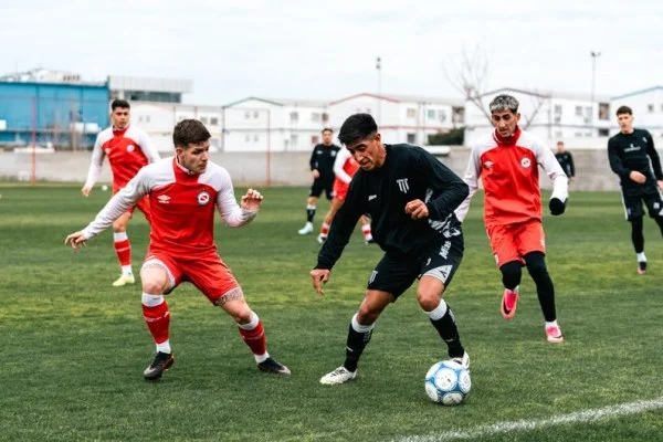 football midfield pressing